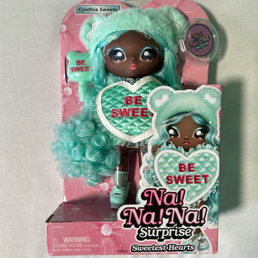Na!Na!Na! Surprise Cynthia Sweets Sweetest Hearts Doll